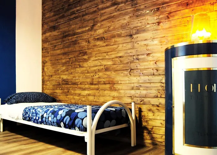 Cineroma Bed and breakfast 2*